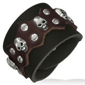 L�derarmb�nd med skulls