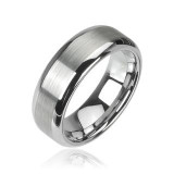 Super fed tungsten ring.