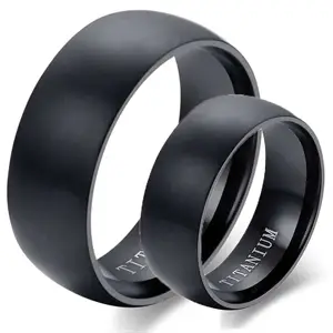 Titanium sort forlovelsesring