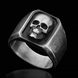 Ring med skull