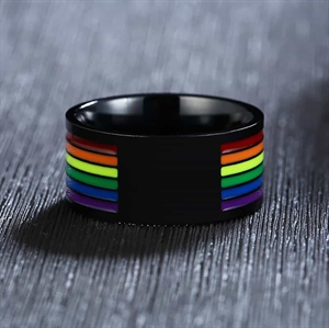 Wide pride ring i stål.