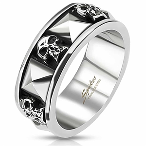 Old skull ring 8mm Spikes