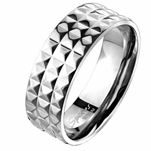 Titaniumring i riflet design.